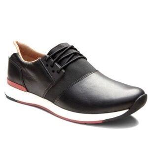 Vionic Women’s Black Cosmic Carmen Sneaker Size 7.5 Leather